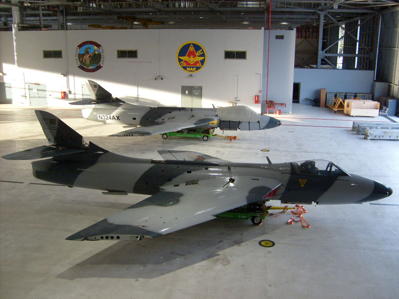 J-4030 / N324AX